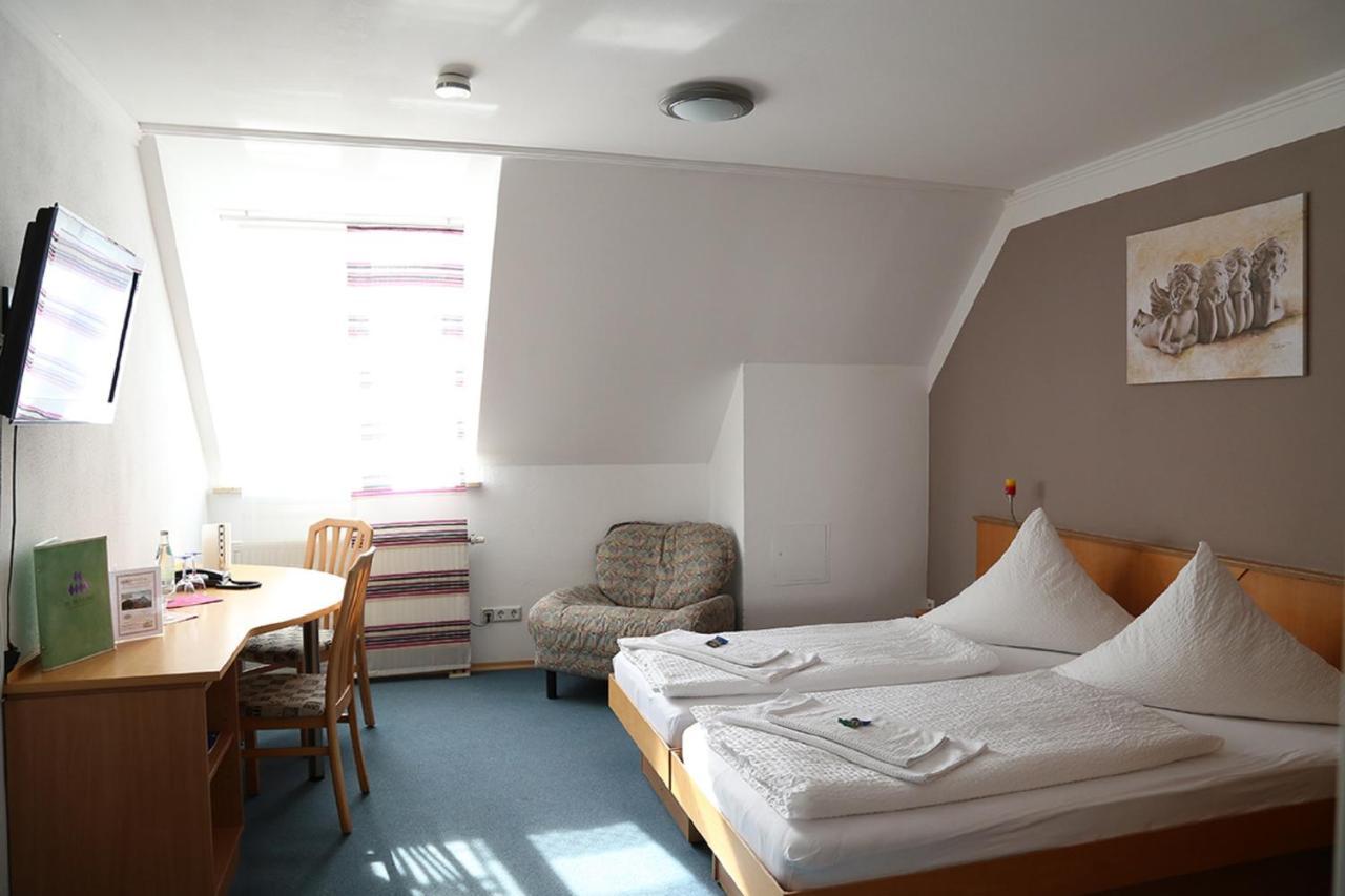 Hotel Zu Muellers Winkelhausen à Langenmosen Extérieur photo